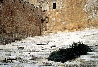 Западные ворота Хульды (Двойные ворота). Лестница, котрая ведет к ним - эпохи Второго Храма.
